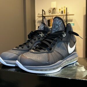 Nike LeBron 8 Cool Grey New in box Size 9